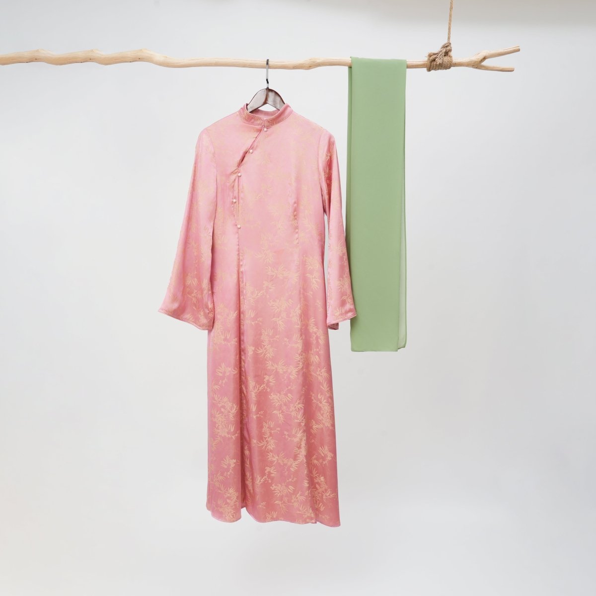 Ilham Shafaq — Rose Pink Jacquard Abaya - ZAHRA'S BEST