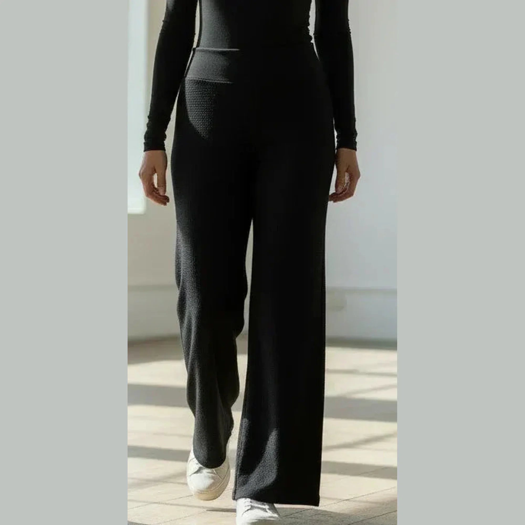 Mira AirFlex Ultra Wide Leg Pant - Onyx